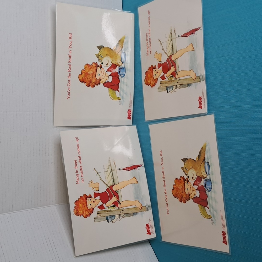 4 vintage Annie postcards, 1982